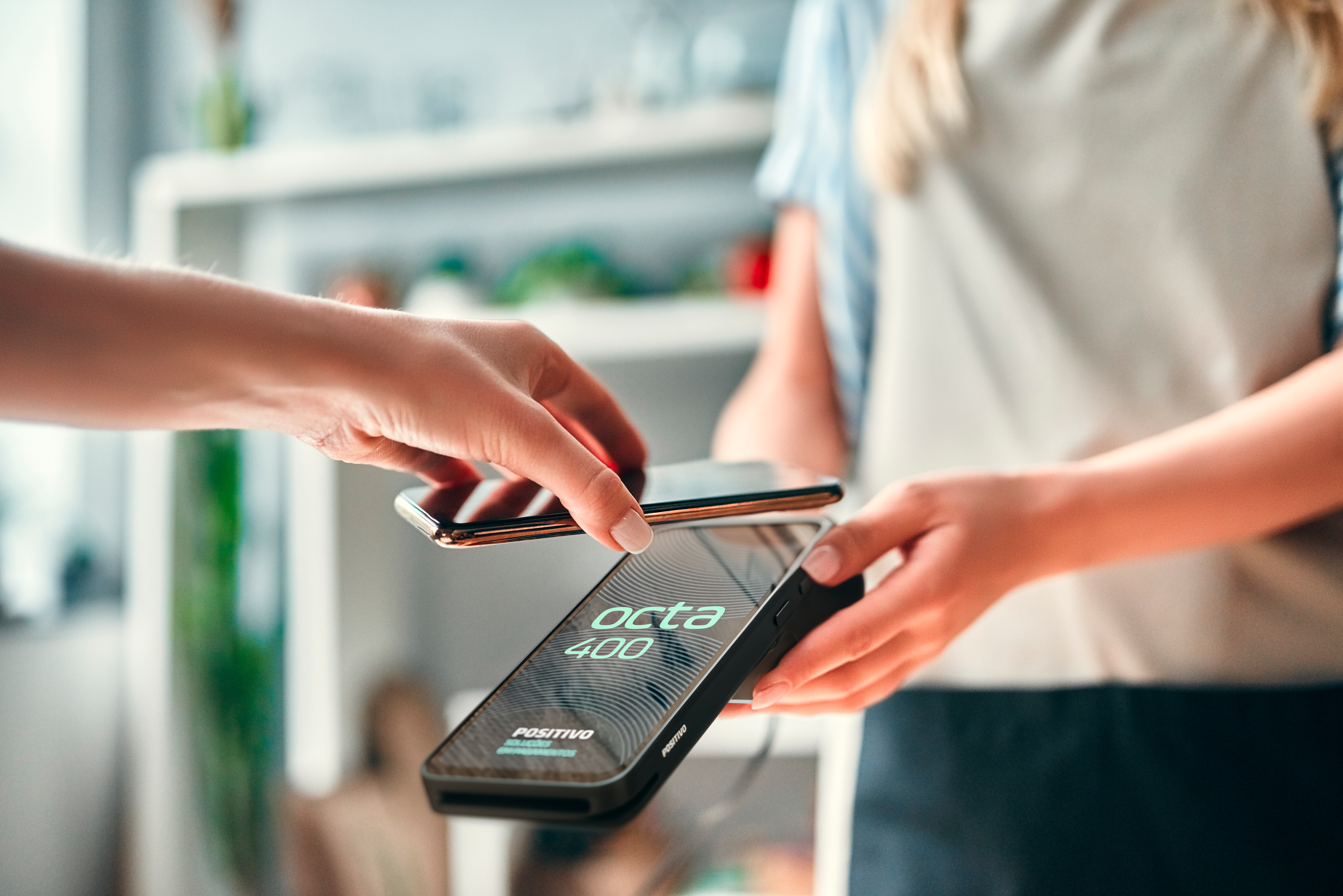 POSITIVO O400 em Operação no Checkout